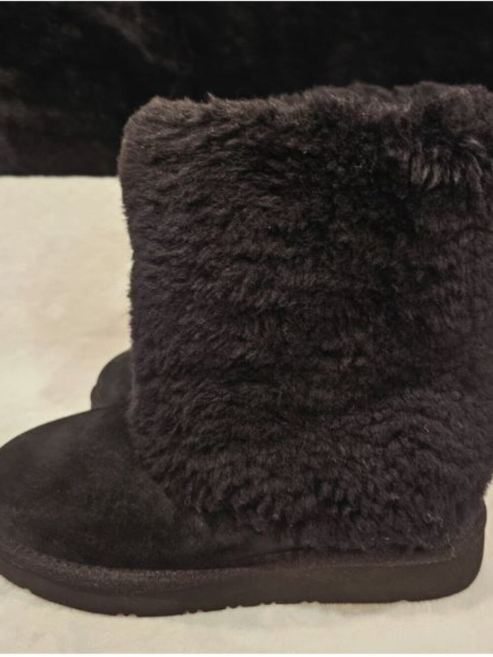 UGG PATTEN BLACK SUEDE SHEEPSKIN CUFF BOOTS SIZE US 7 WOMEN-NEW